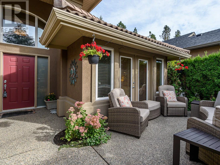 4117 South Gallaghers Boulevard, Kelowna, BC, V1W 4V2 - 4