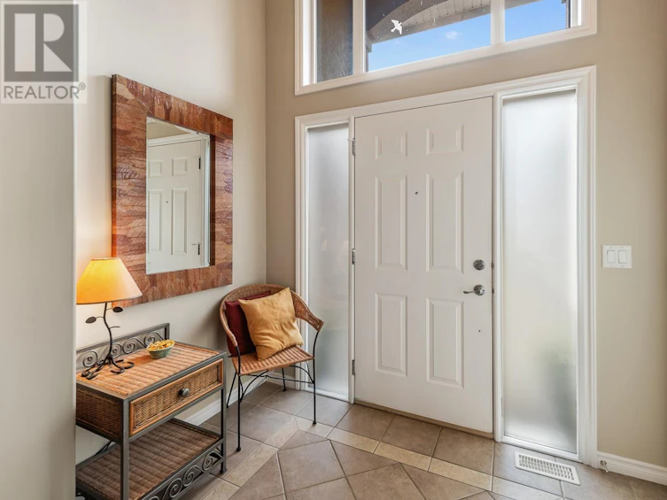 4117 South Gallaghers Boulevard, Kelowna, BC, V1W 4V2 - 5