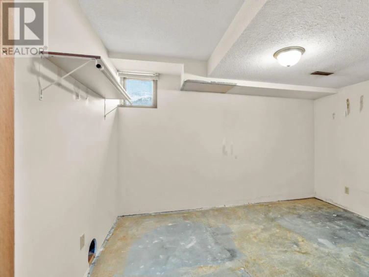 4270 Spurraway Road, Kamloops, BC, V2H 1L2 - 32