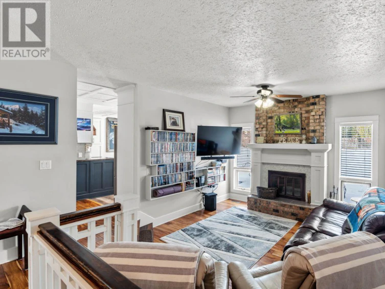 4270 Spurraway Road, Kamloops, BC, V2H 1L2 - 4