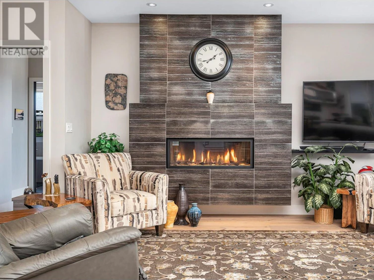 8972 Bayswater Place, Vernon, BC, V1H 2K9 - 18