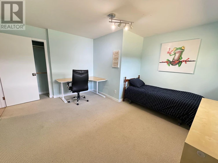 360 Farrell Street, Penticton, BC, V2A 4G1 - 39