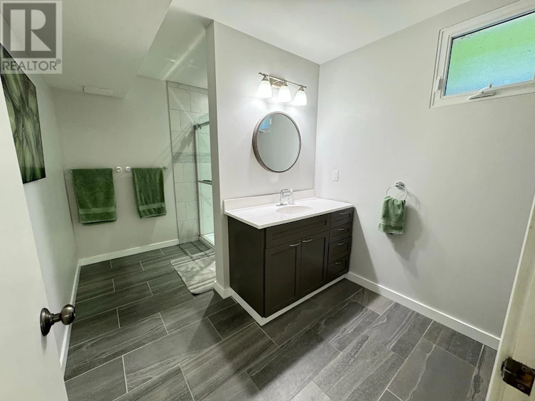 360 Farrell Street, Penticton, BC, V2A 4G1 - 41