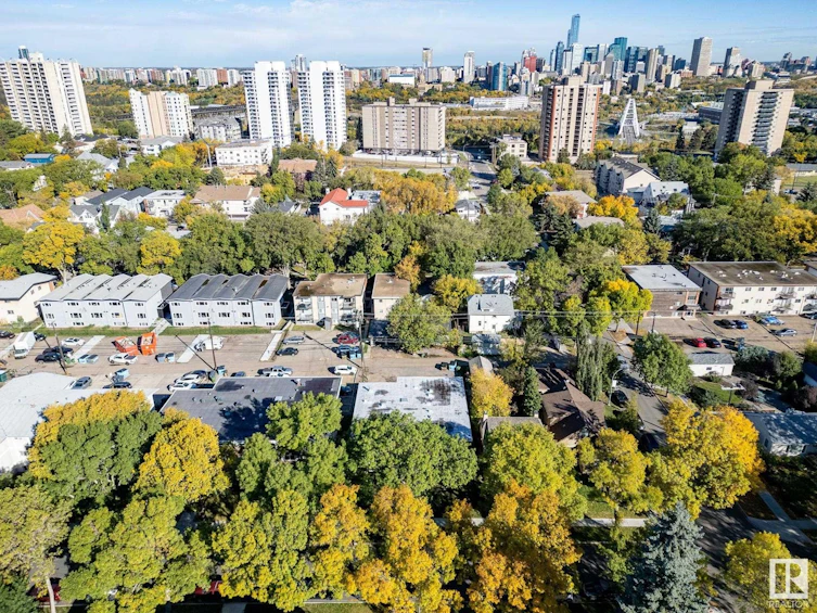 6-10710 84 Avenue NW, Edmonton, AB, T6E 2H9 - 28