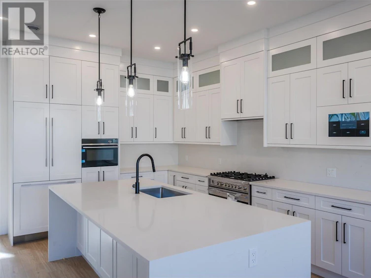 1125 Antler Drive, Penticton, BC, V2A 9G6 - 15