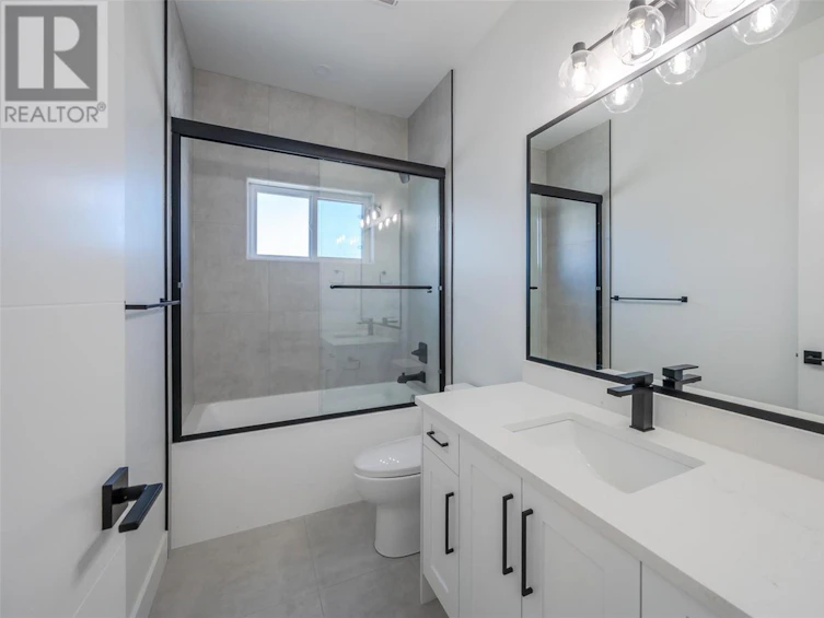 1125 Antler Drive, Penticton, BC, V2A 9G6 - 51