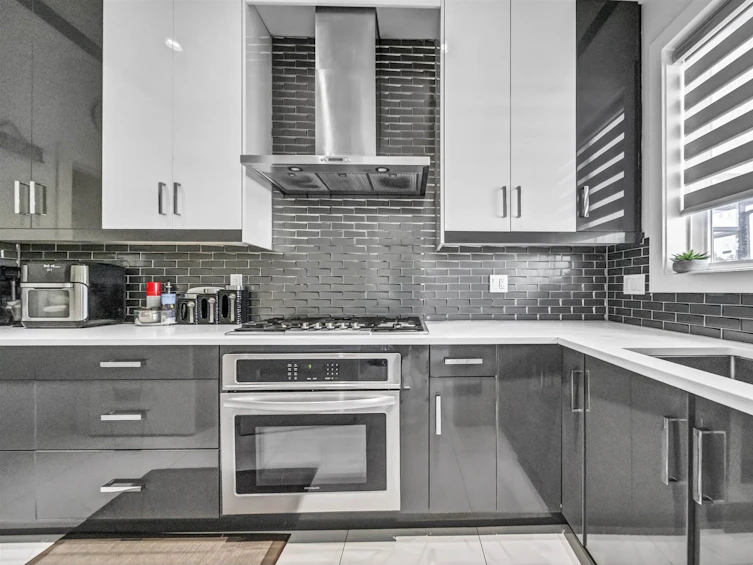 17977 98, Surrey, BC, V4N 4V5 - 8