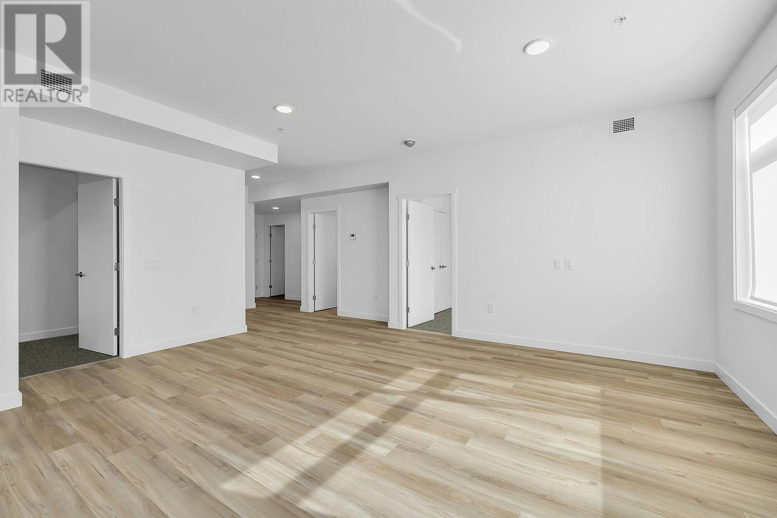 218-1057 Frost Road, Kelowna, BC, V1Y 6G1 - 8