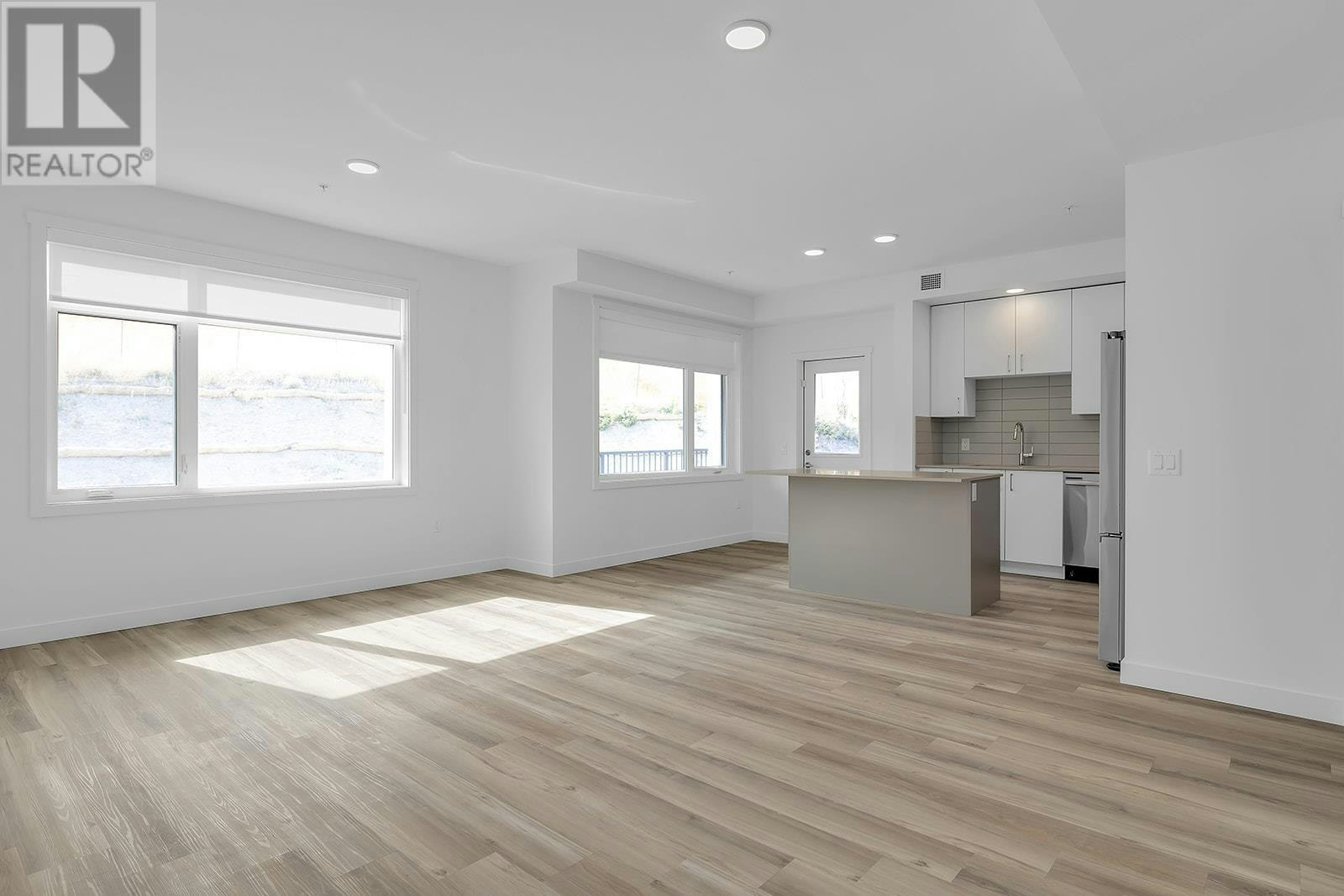 218-1057 Frost Road, Kelowna, BC, V1Y 6G1 - 9