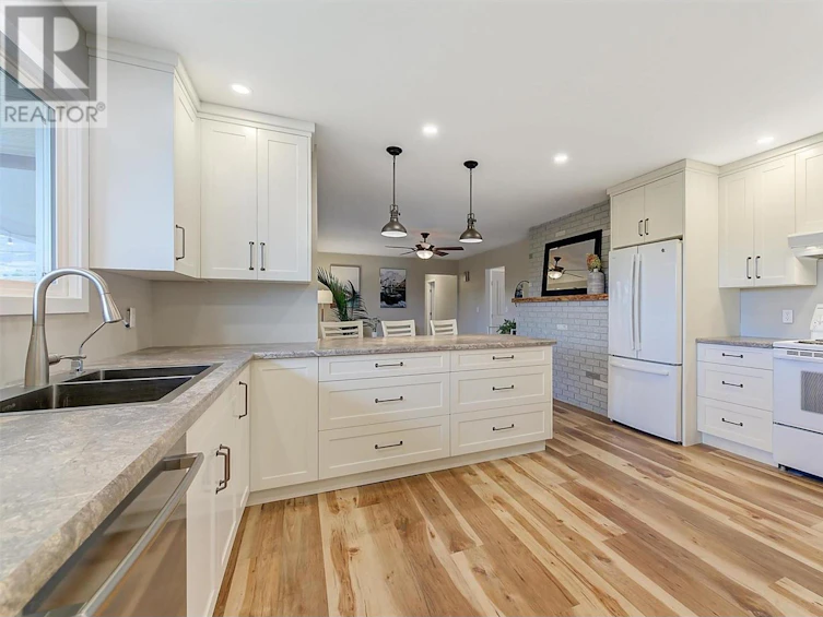 680 Princess Road, Kelowna, BC, V1X 2Z1 - 2