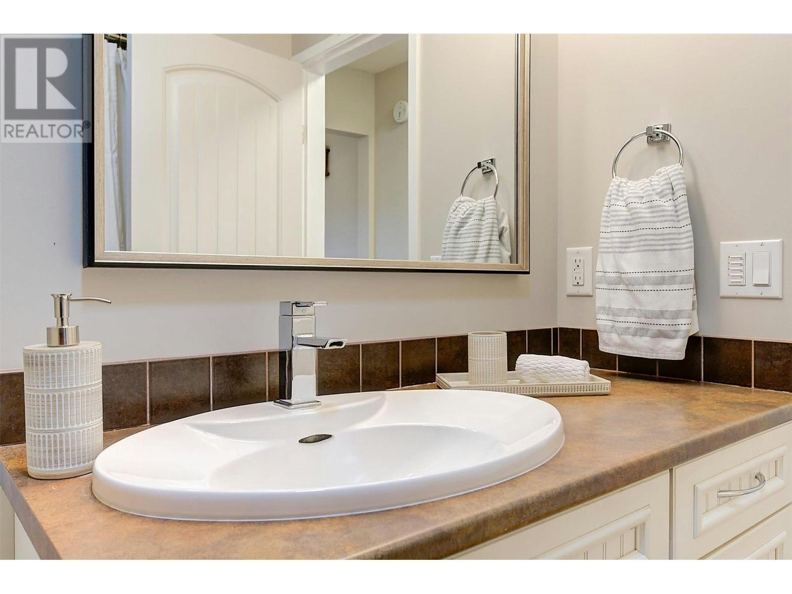680 Princess Road, Kelowna, BC, V1X 2Z1 - 25