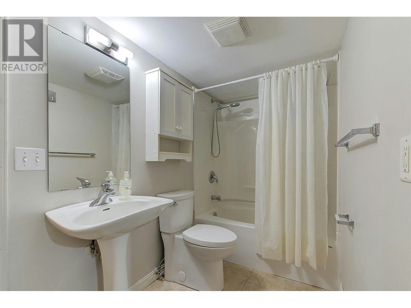 680 Princess Road, Kelowna, BC, V1X 2Z1 - 32