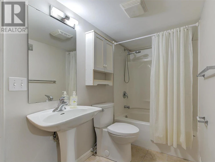680 Princess Road, Kelowna, BC, V1X 2Z1 - 32