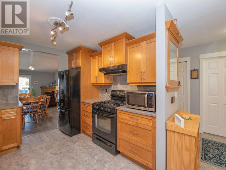 30-1001 30 Avenue, Vernon, BC, V1T 9H8 - 3