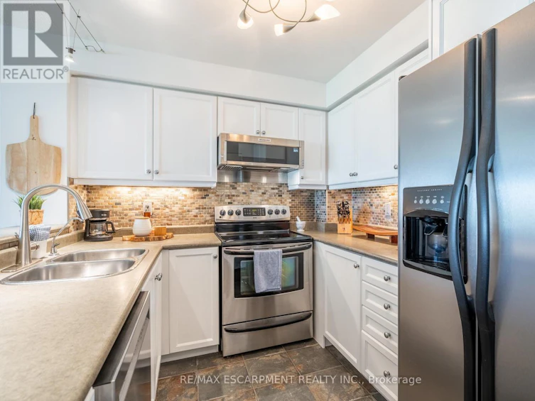 810-2261 Lake Shore Boulevard, Toronto, ON, M8V 3X1 - 8