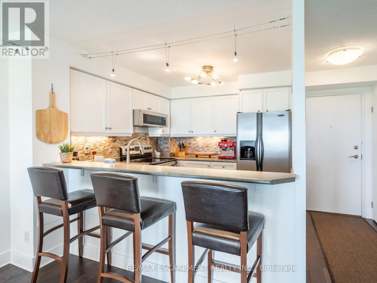 810-2261 Lake Shore Boulevard, Toronto, ON, M8V 3X1 - 9