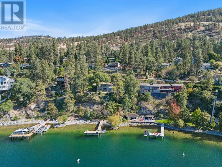 1924 Dewdney Road, Kelowna, BC, V1V 2C3