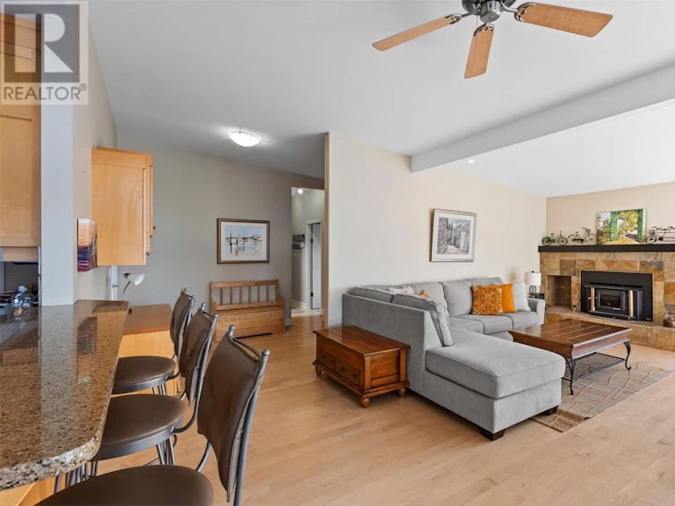 1924 Dewdney Road, Kelowna, BC, V1V 2C3 - 12