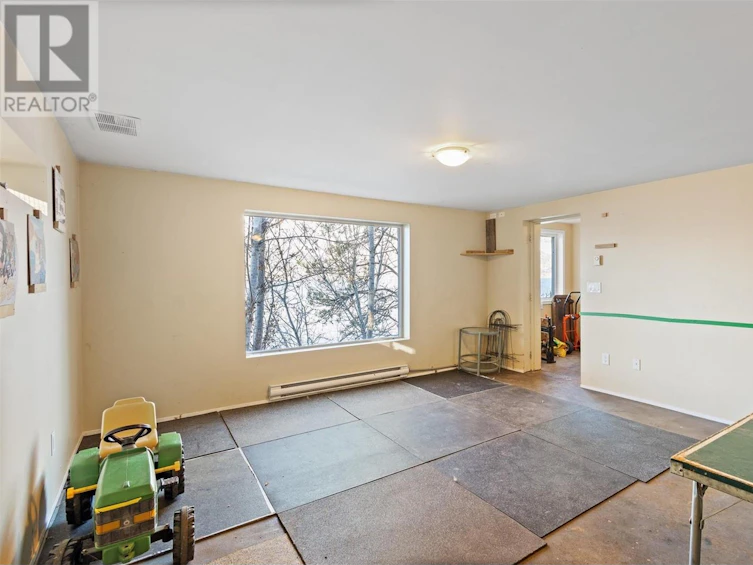 1924 Dewdney Road, Kelowna, BC, V1V 2C3 - 56