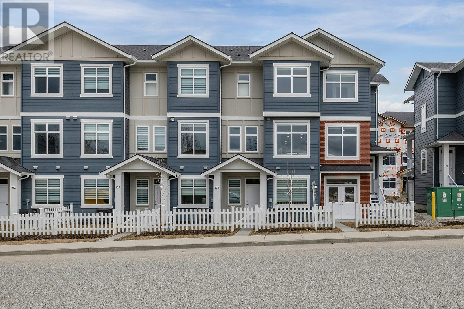 108-5300 Main Street, Kelowna, BC, V1W 4V1 - 2
