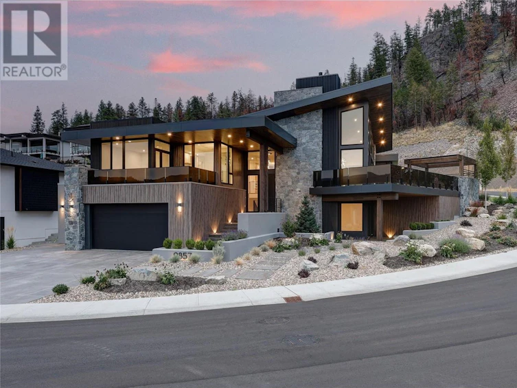 9857 Beacon Hill Drive, Lake Country, BC, V4V 0A9
