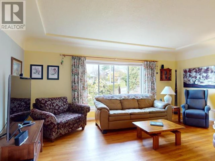 6912 Gerrard Street, Powell River, BC, V8A 1S5 - 24