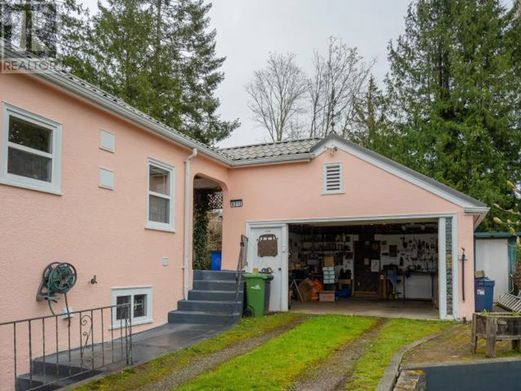 6912 Gerrard Street, Powell River, BC, V8A 1S5 - 35