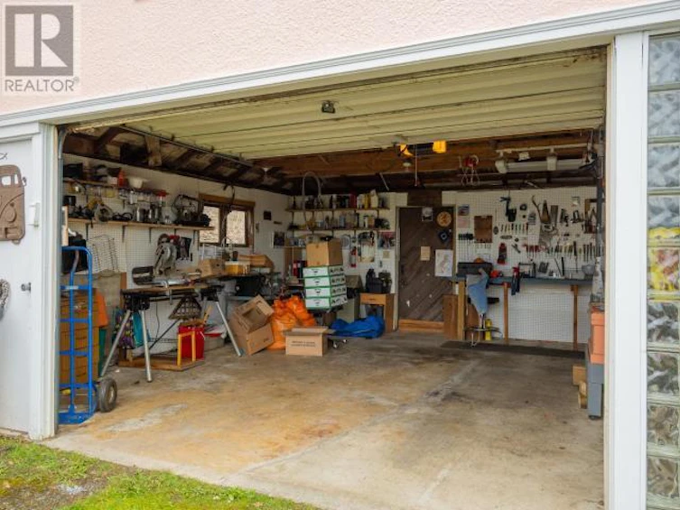 6912 Gerrard Street, Powell River, BC, V8A 1S5 - 36