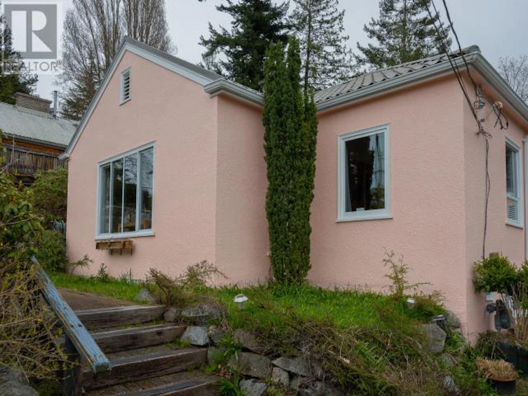 6912 Gerrard Street, Powell River, BC, V8A 1S5 - 38