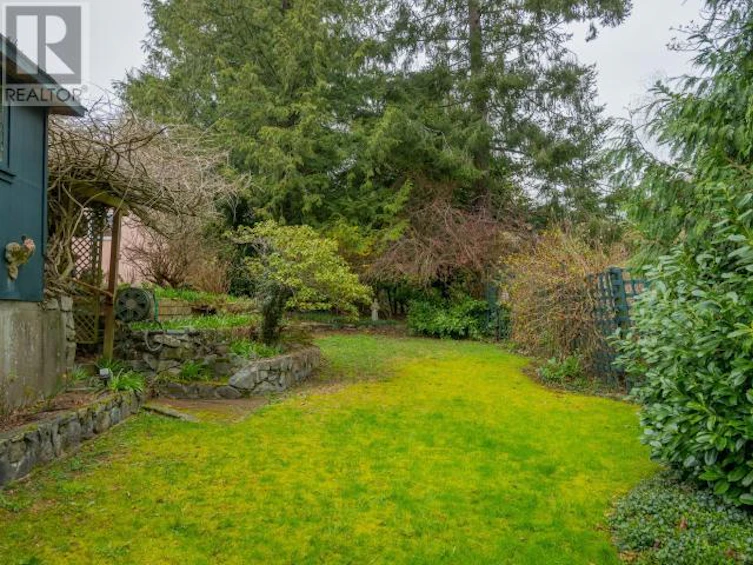 6912 Gerrard Street, Powell River, BC, V8A 1S5 - 48