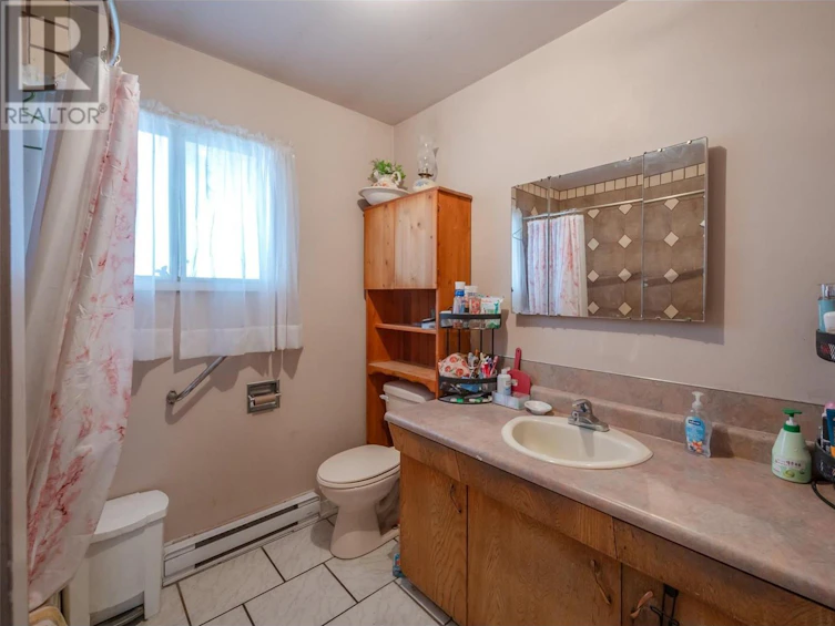 2430 Mckenzie Street, Penticton, BC, V2A 6H7 - 16