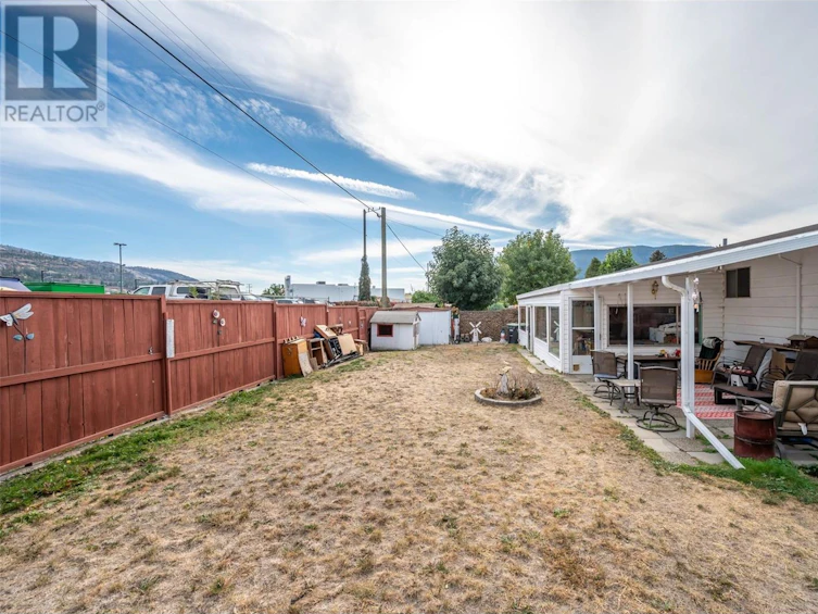 2430 Mckenzie Street, Penticton, BC, V2A 6H7 - 31