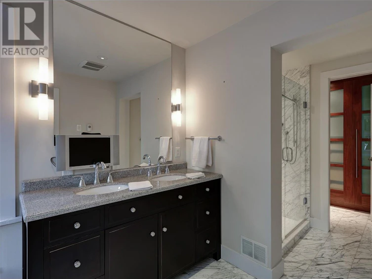2094 Abbott Street, Kelowna, BC, V1Y 1C6 - 23