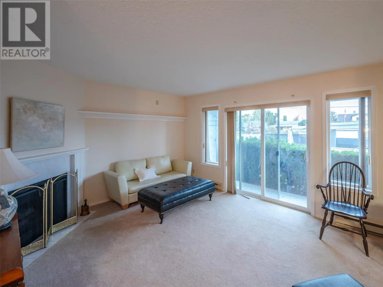 102-250 Scott Avenue, Penticton, BC, V2A 1J5 - 4