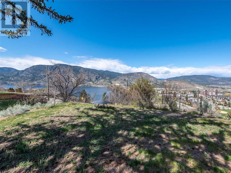 105 Spruce Road, Penticton, BC, V2A 8V9 - 43