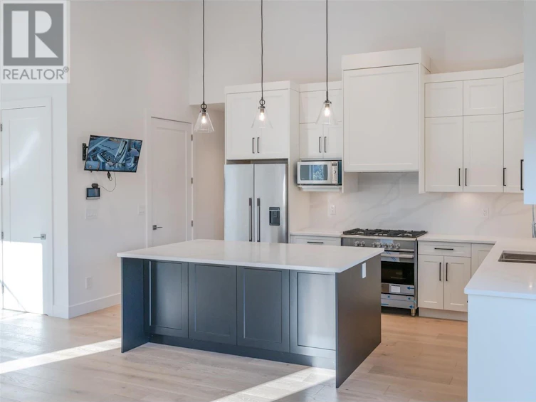3271 Evergreen Drive, Penticton, BC, V2A 9A9 - 16