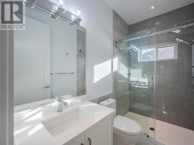 3271 Evergreen Drive, Penticton, BC, V2A 9A9 - 29