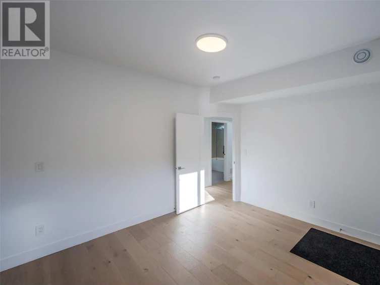 3271 Evergreen Drive, Penticton, BC, V2A 9A9 - 37