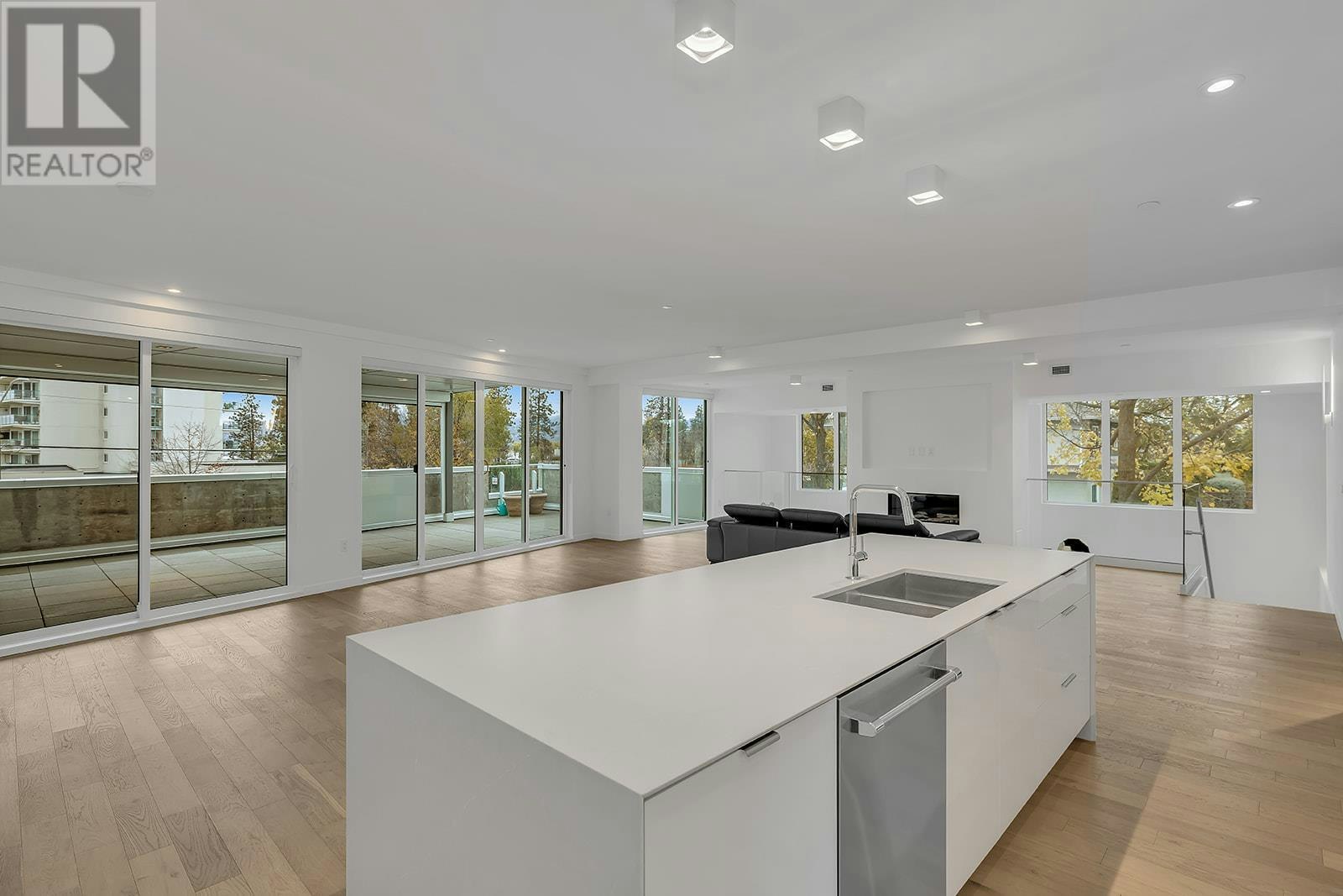 101-4071 Lakeshore Road, Kelowna, BC, V1W 1V7 - 14