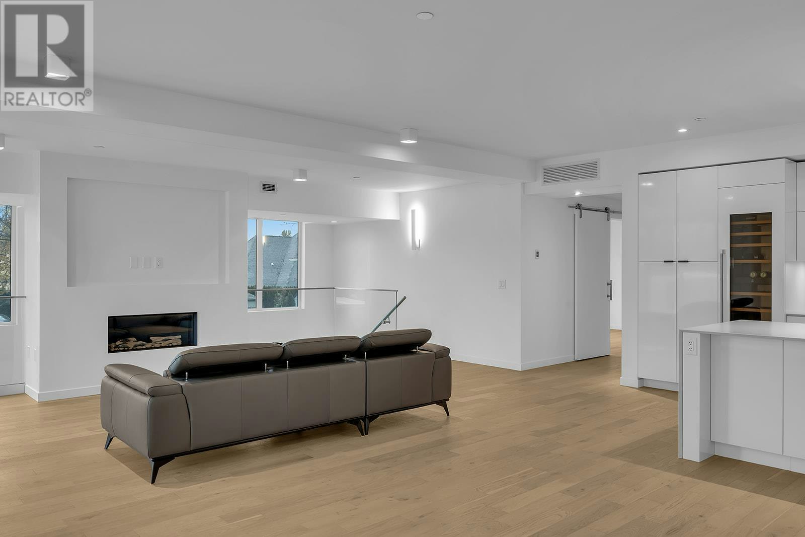 101-4071 Lakeshore Road, Kelowna, BC, V1W 1V7 - 24