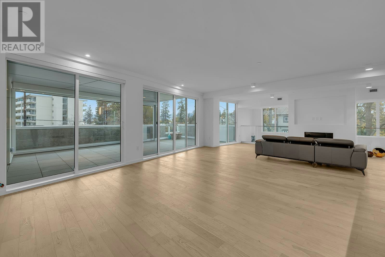 101-4071 Lakeshore Road, Kelowna, BC, V1W 1V7 - 27