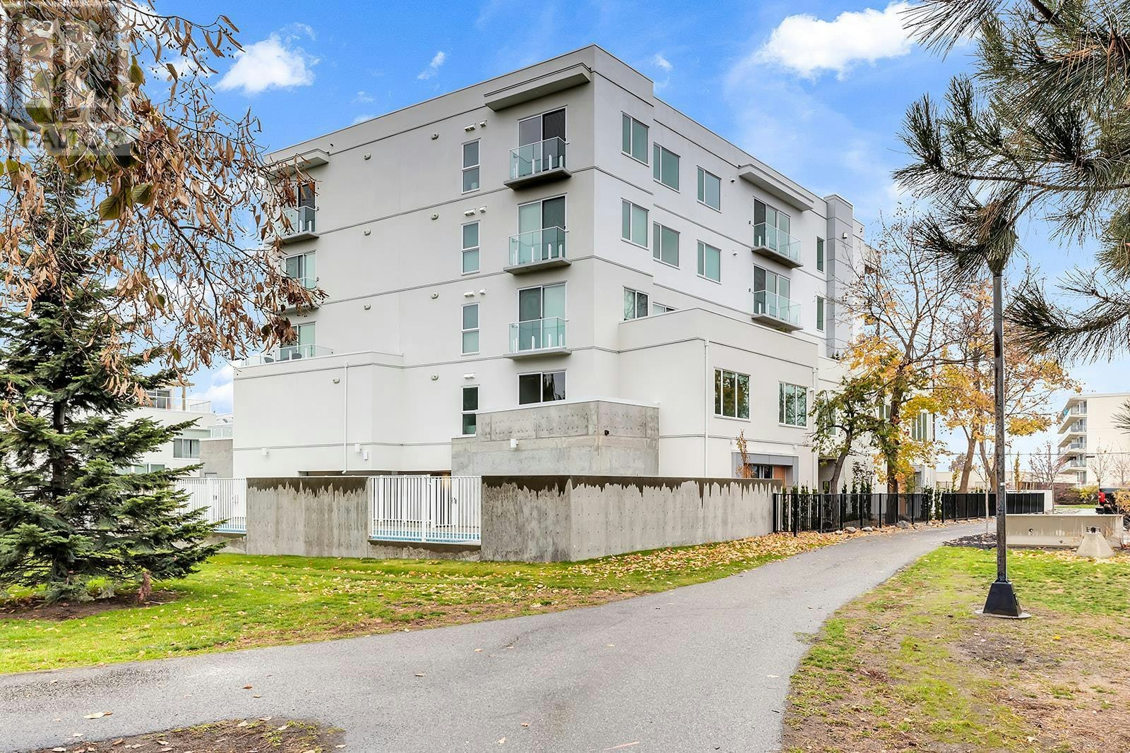 101-4071 Lakeshore Road, Kelowna, BC, V1W 1V7 - 69