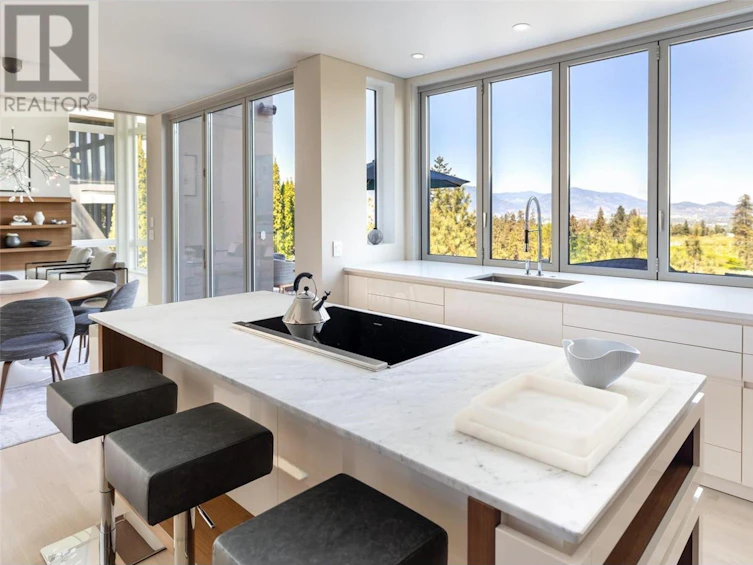 1076 Westpoint Drive, Kelowna, BC, V1W 4Z9 - 15