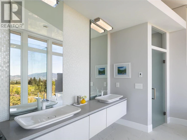 1076 Westpoint Drive, Kelowna, BC, V1W 4Z9 - 36