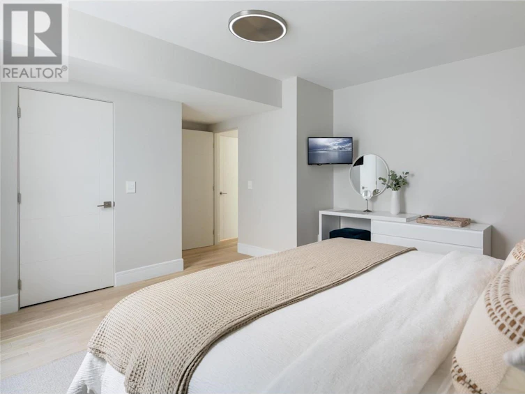 1076 Westpoint Drive, Kelowna, BC, V1W 4Z9 - 48