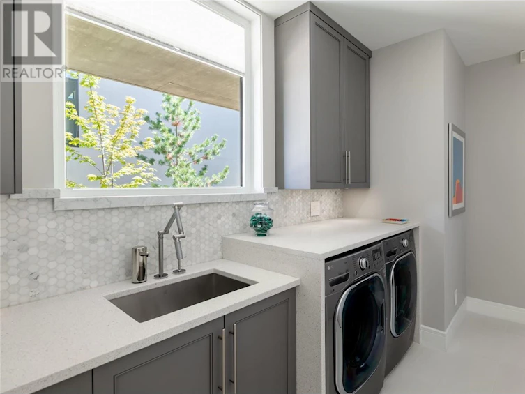 1076 Westpoint Drive, Kelowna, BC, V1W 4Z9 - 60