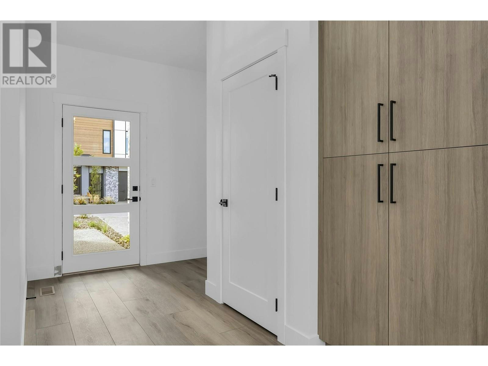 3-2835 Canyon Crest Drive, West Kelowna, BC, V4T 0E3 - 4
