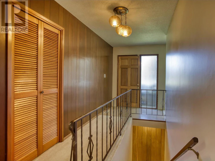 2108 10th Avenue, Castlegar, BC, V1N 2Z7 - 32