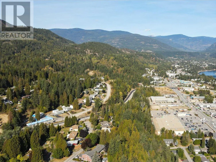 2108 10th Avenue, Castlegar, BC, V1N 2Z7 - 55