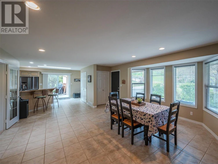 310 Spruce Avenue, Kaleden, BC, V0H 1K0 - 23